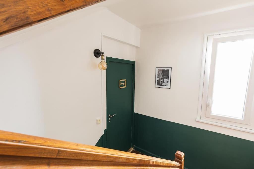 Apartment Cozy En Face De La Gare - *