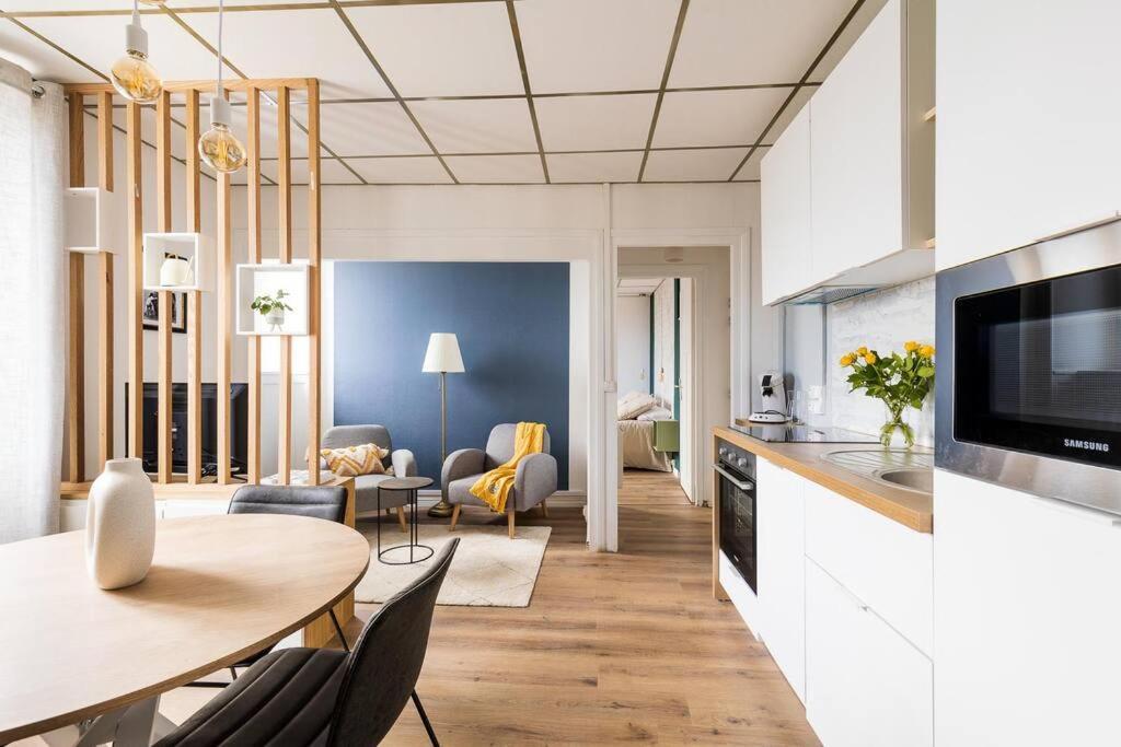 Apartment Cozy En Face De La Gare -